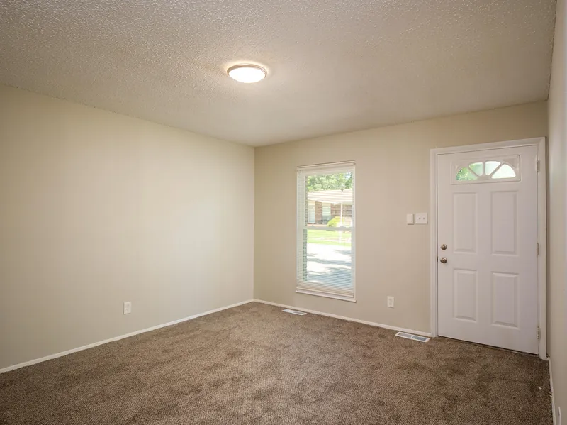 6766 Lesli Mari Court photo 5